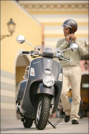 Vespa GTV 250 i.e.-Vespa robogó-Webrobogó