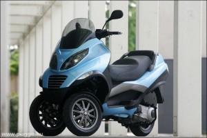 Piaggio MP3 robogó