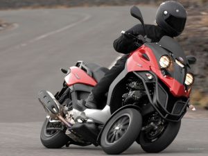Tüzet lopott - Teszt: Gilera Fuoco 500ie - Gilera robogó-Webrobogó