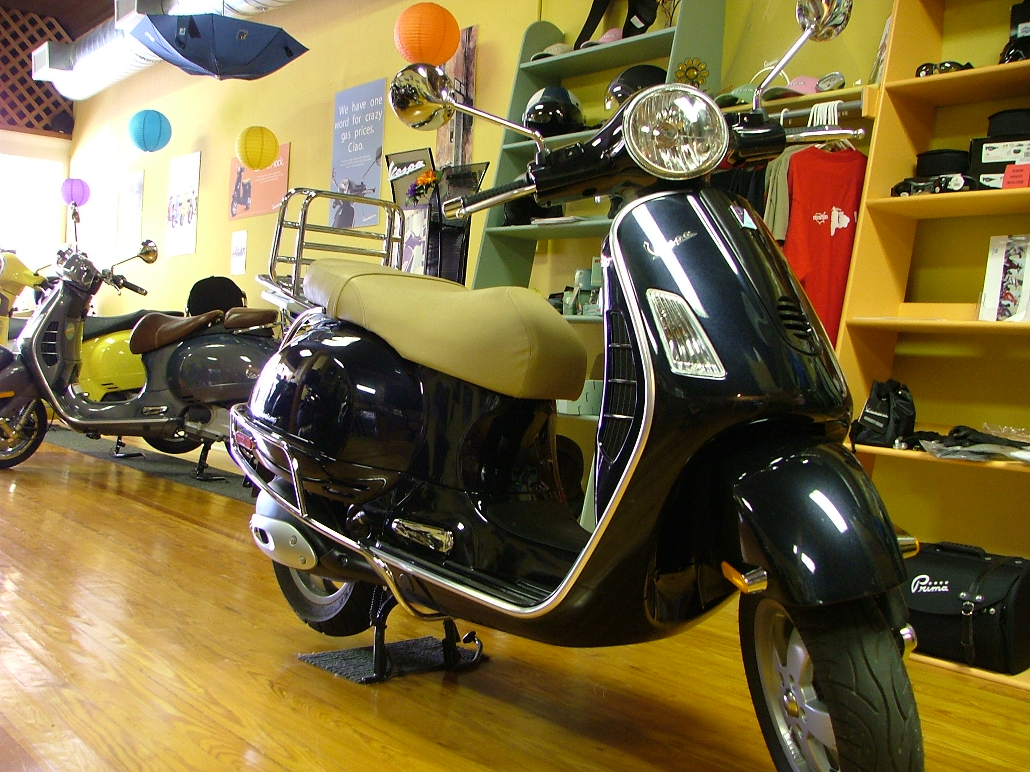 A Vespa legújabb VASPAripája-Vespa GT 200-Vespa robogó-(Forrás: Scooter magazin)-Webrobogó