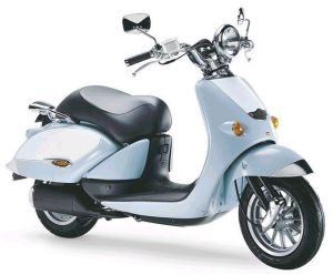 Összehasonlítás: Vespa Lx 50 vs Aprilia Mojito Custom 50 - Új eladó robogók - Webrobogó