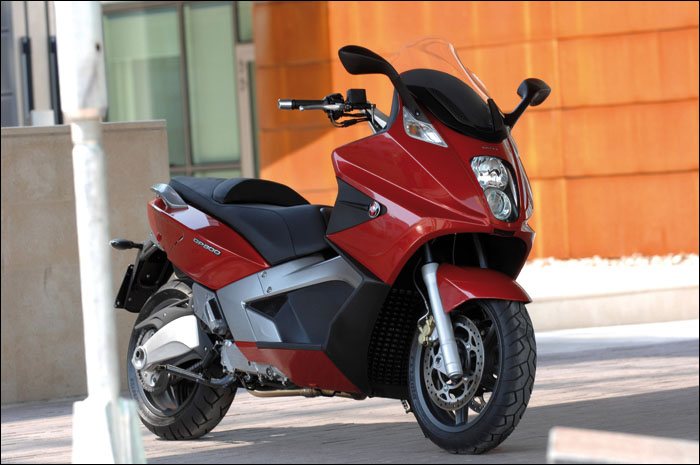 Gilera GP 800 - Luxusrobogó