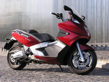 Gilera GP 800 - Új király a láthatáron - Gilera robogó - Webrobogó