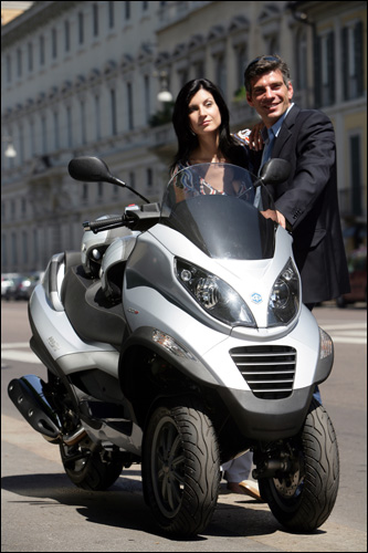 Piaggio mp3 400 robogó