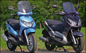 Piaggio Beverly 250 ie. - Yamaha X-Max 250    