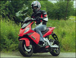 DERBI GP 1 robogó