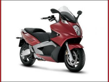 Gilera GP 800 - Új király a láthatáron - gilera robogó - webrobogó