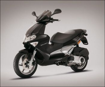 Gilera runner VXR robogó    