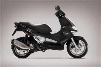 Gilera runner 200 VXR - Gilera robogó - webrobogó