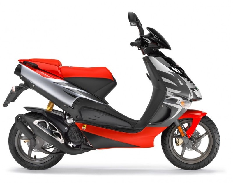 APRILIA SR 50 STREET - Akciós Áprilia robogó