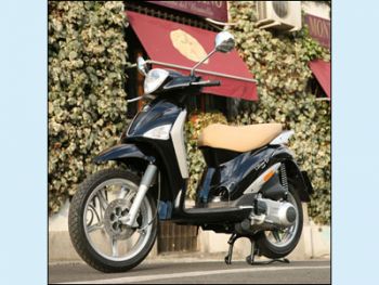 Piaggio Liberty 125 - Piaggio robogó