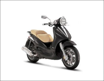 Piaggio Beverly 500 skúter - Webrobogó	