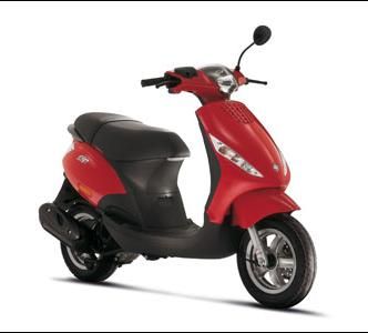 Piaggio Zip 50 4T skúter - Webrobogó