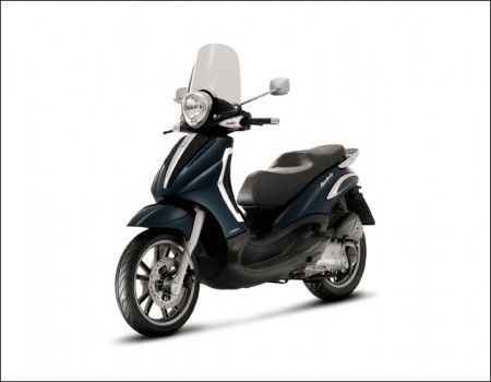 Piaggio Beverly Tourer 250 - Piaggio robogó